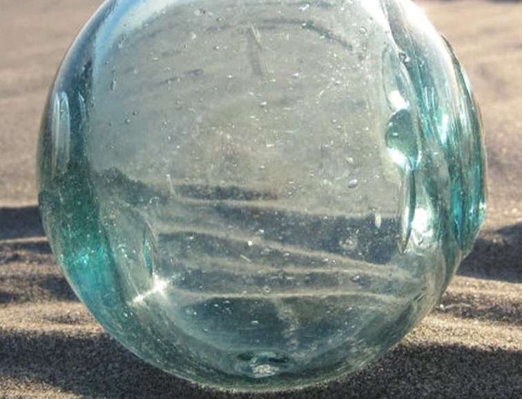 Refractory for Glass
